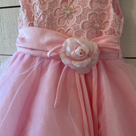 PINK TODDLER DRESS with Bead and Sequin details! - Size 2T/3T - Picture 7 of 12